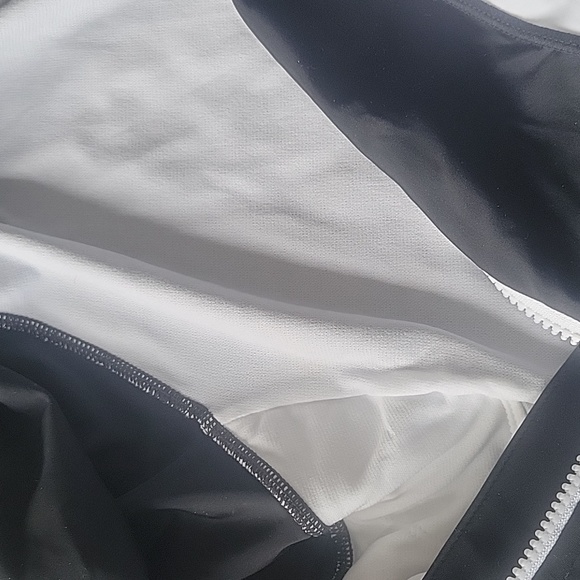 USPA Short Sleeve Zip Front 1 piece Swimsuit - Picture 6 of 8